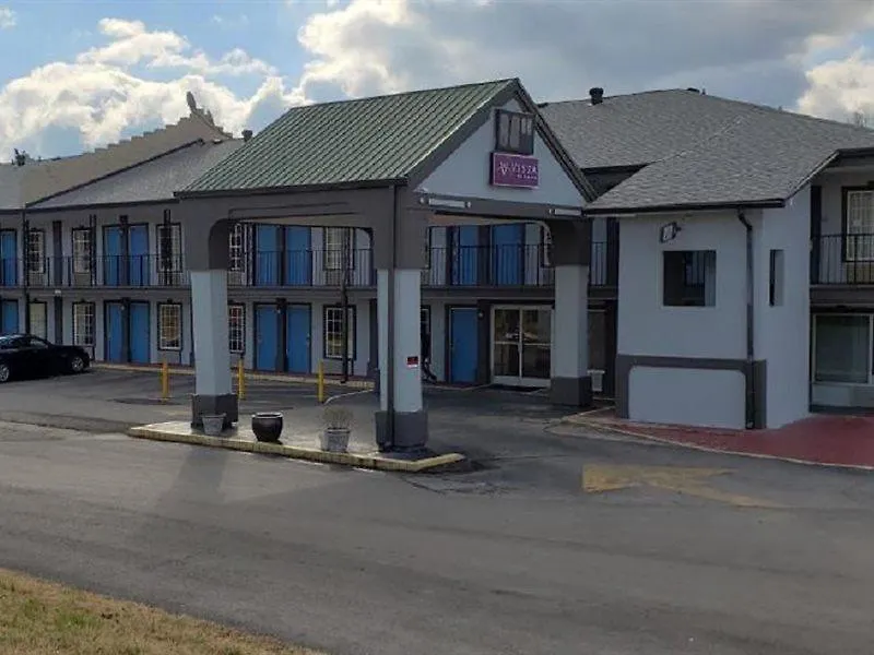 Vista Inn And Suites Nashville Airport East 2*,  United States